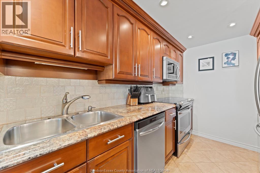 #1608 515 RIVERSIDE DRIVE West - 10
