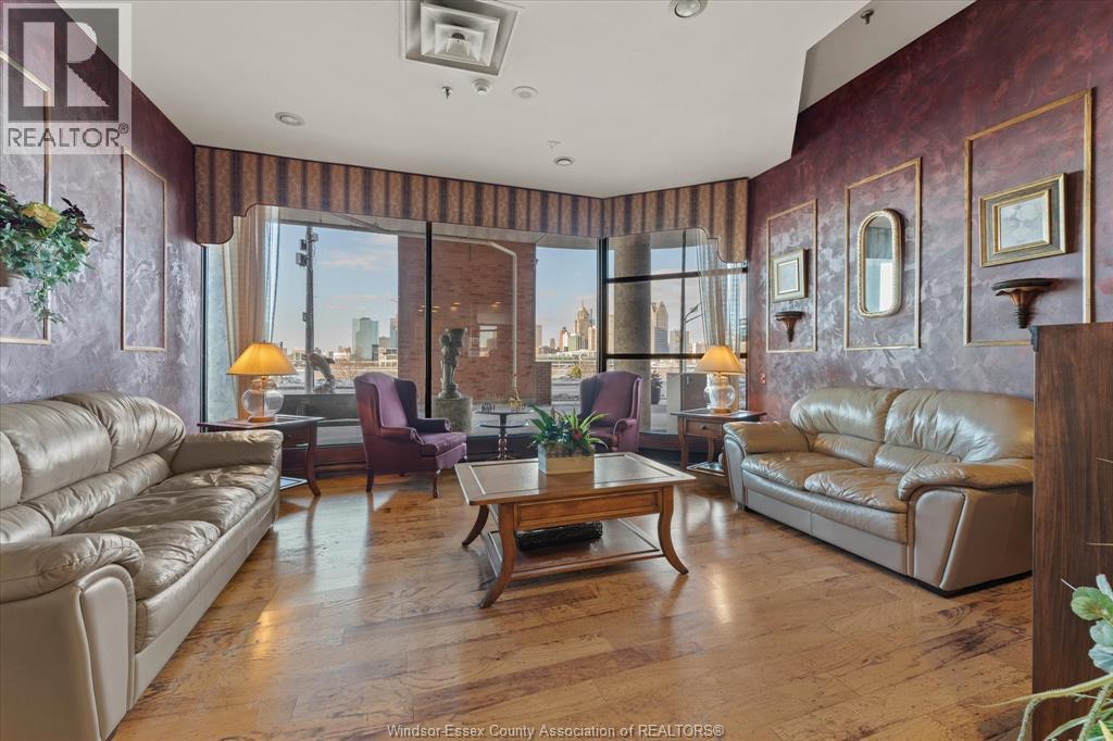 #1608 515 RIVERSIDE DRIVE West - 26