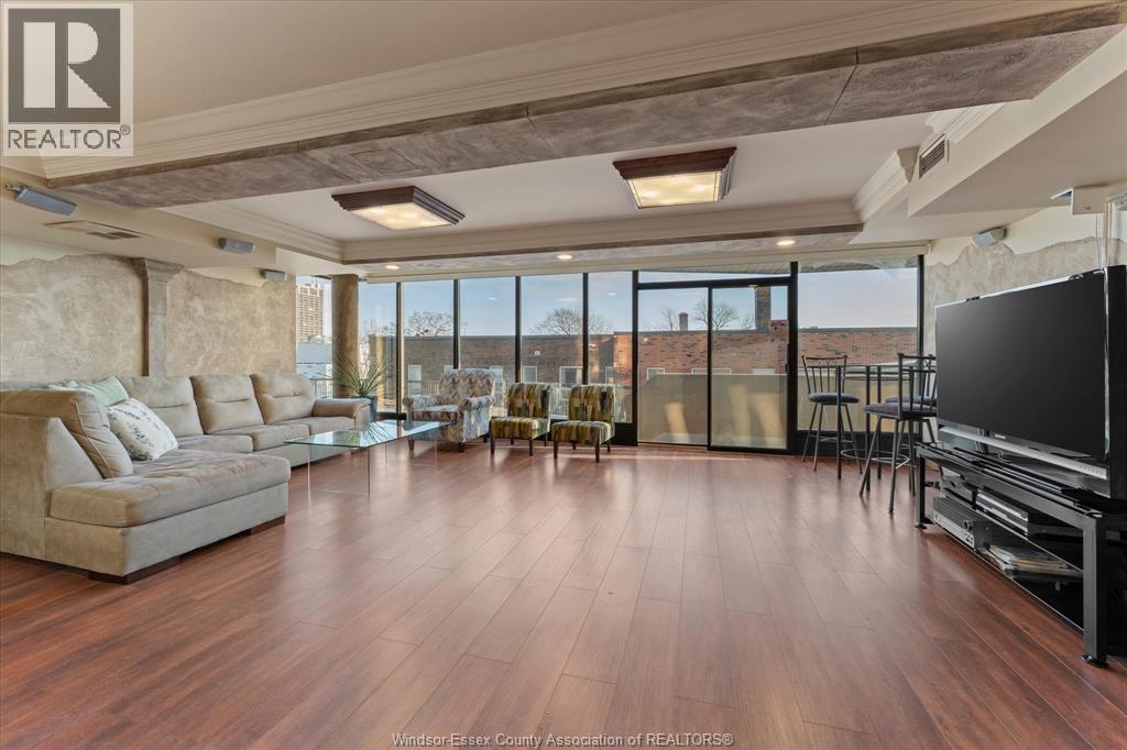 #1608 515 RIVERSIDE DRIVE West - 30