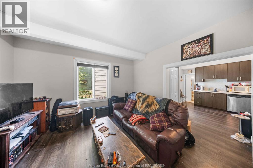 771 CHILVER ROAD - 11