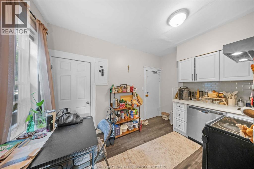 771 CHILVER ROAD - 35