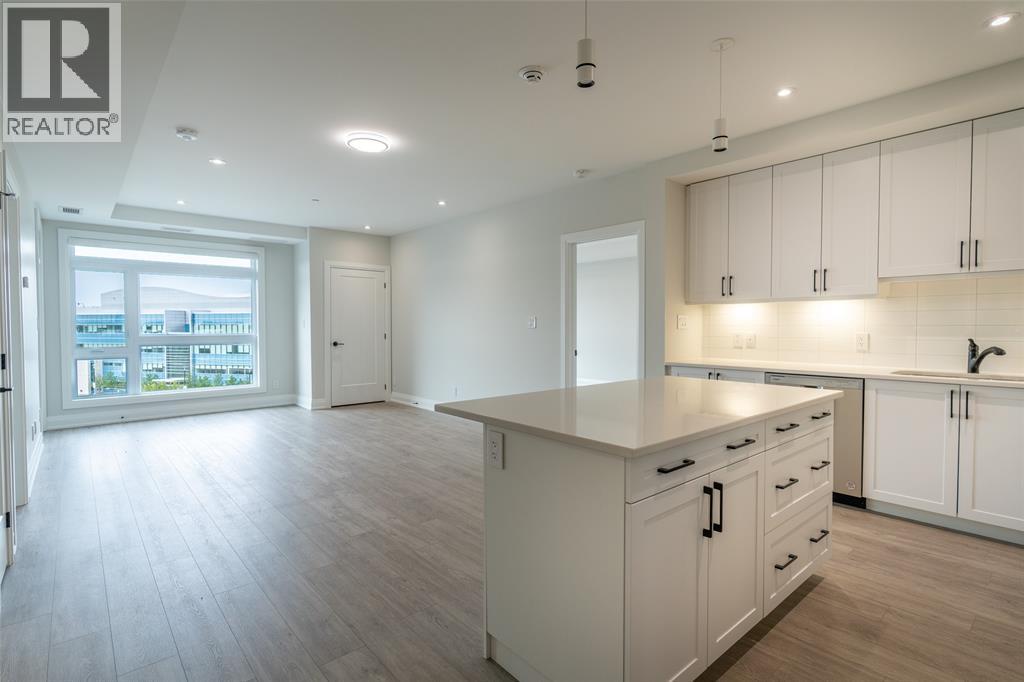 1540 VENETIAN Unit 610 photo 5