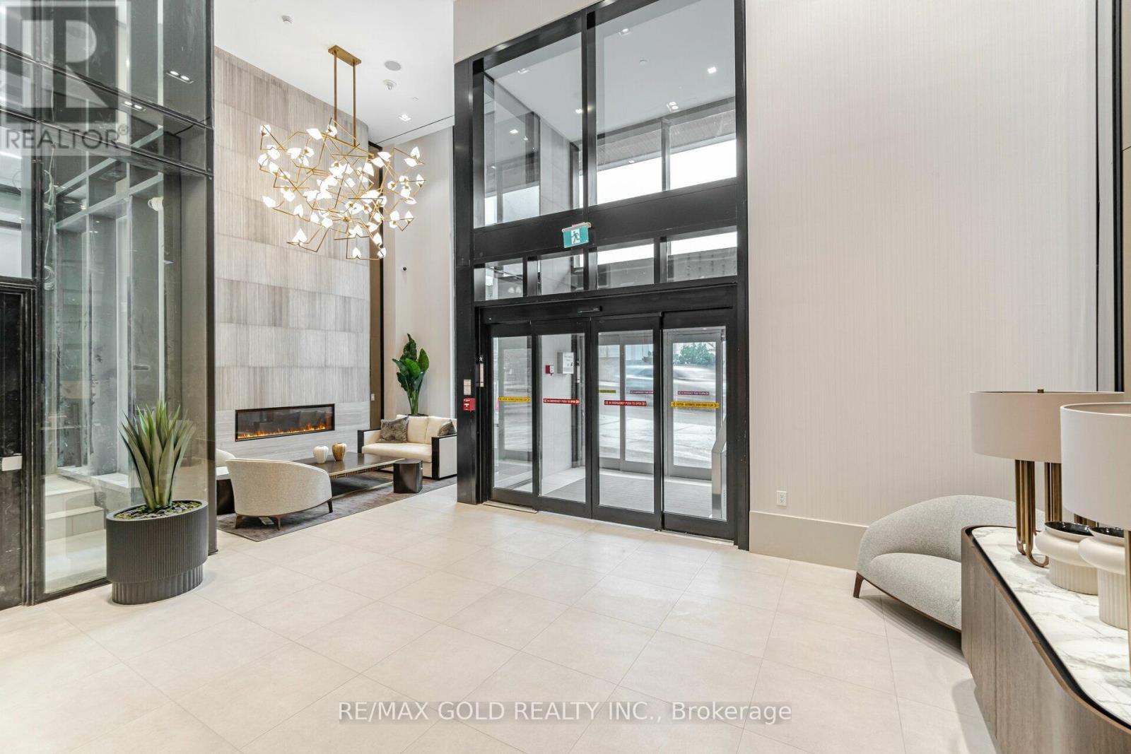Photo of 2020 Bathurst Street