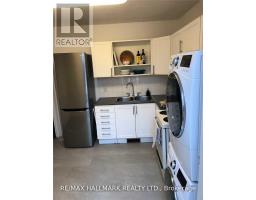 Upper - 37 Lola Road, Toronto, ON M5P1E5 Photo 6