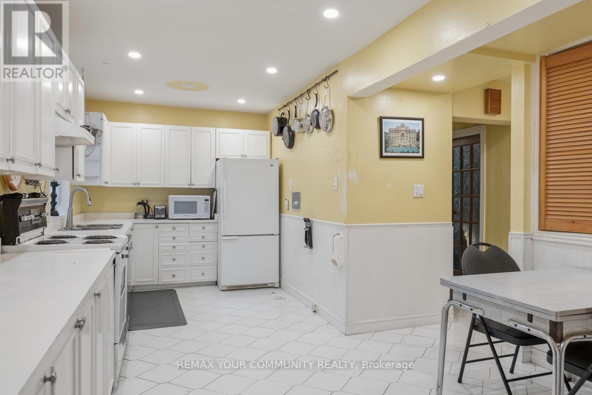 39 CADILLAC AVENUE - 8