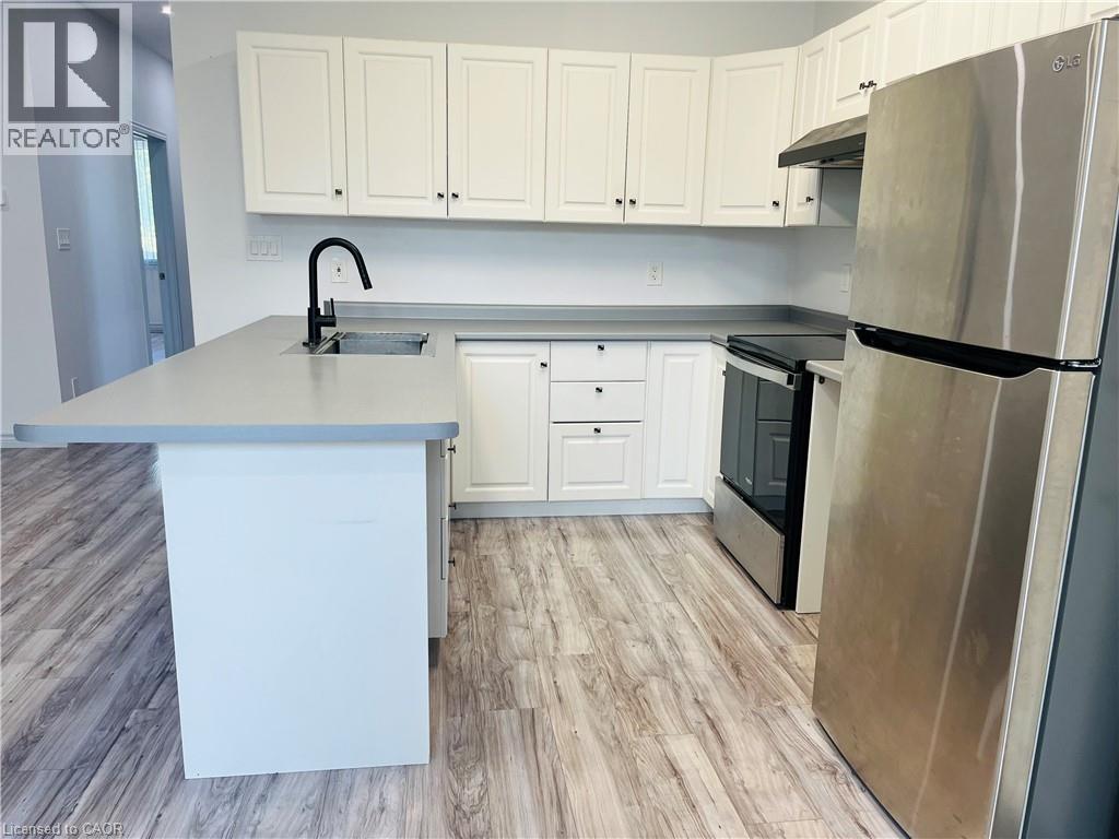 83 KEEWATIN Avenue — photo 3