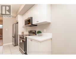 11 - 235 Mclevin Avenue, Toronto, ON M1B0E8 Photo 12