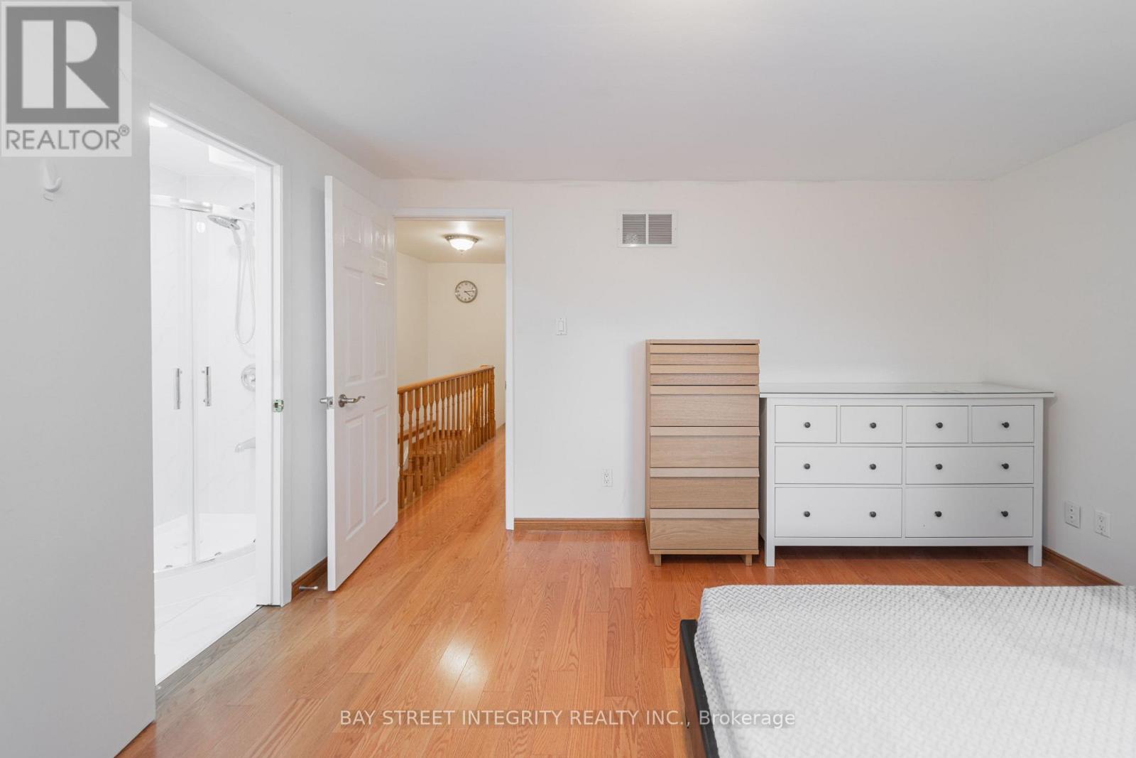 6 SANDY HAVEN DRIVE - 32