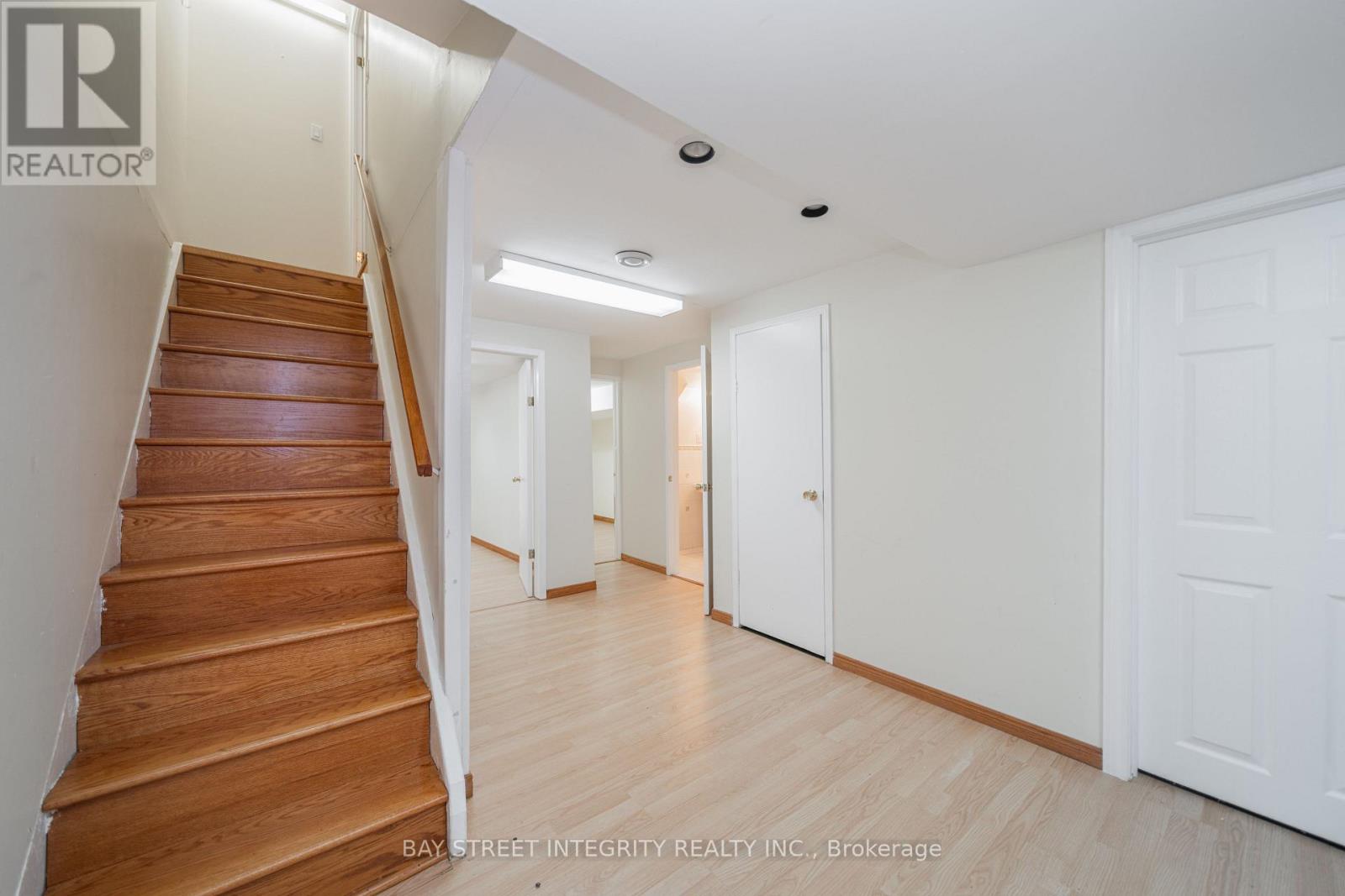 6 SANDY HAVEN DRIVE - 36