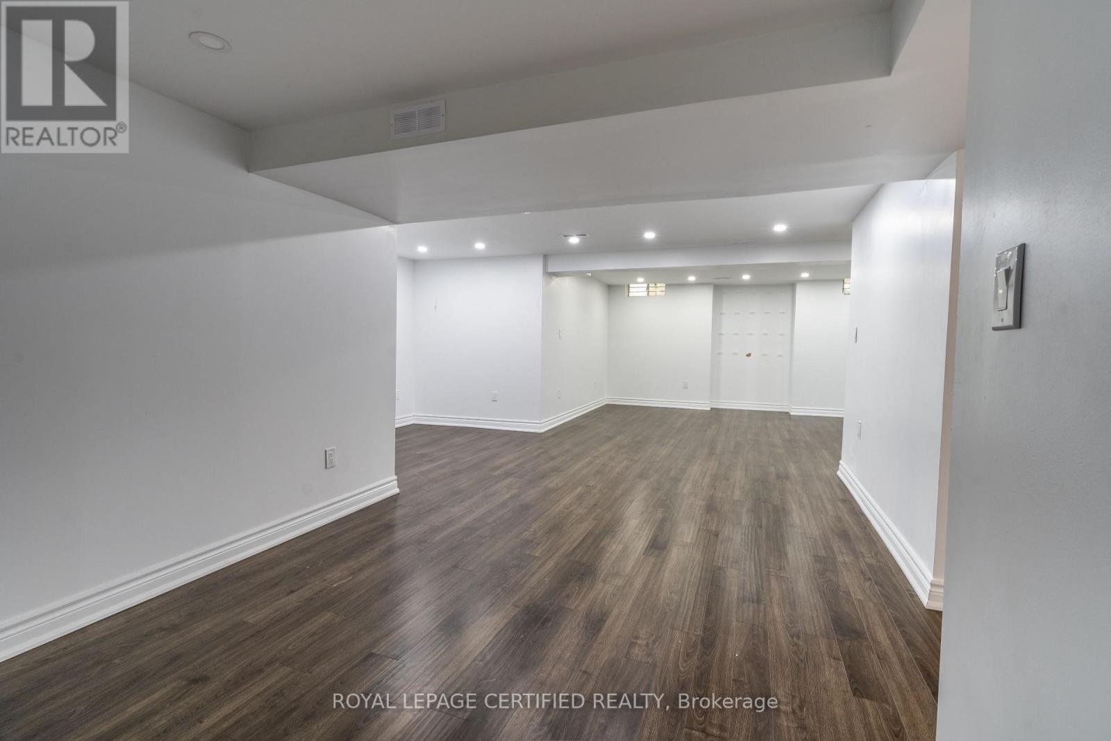 976 GRANDVIEW STREET N - 30