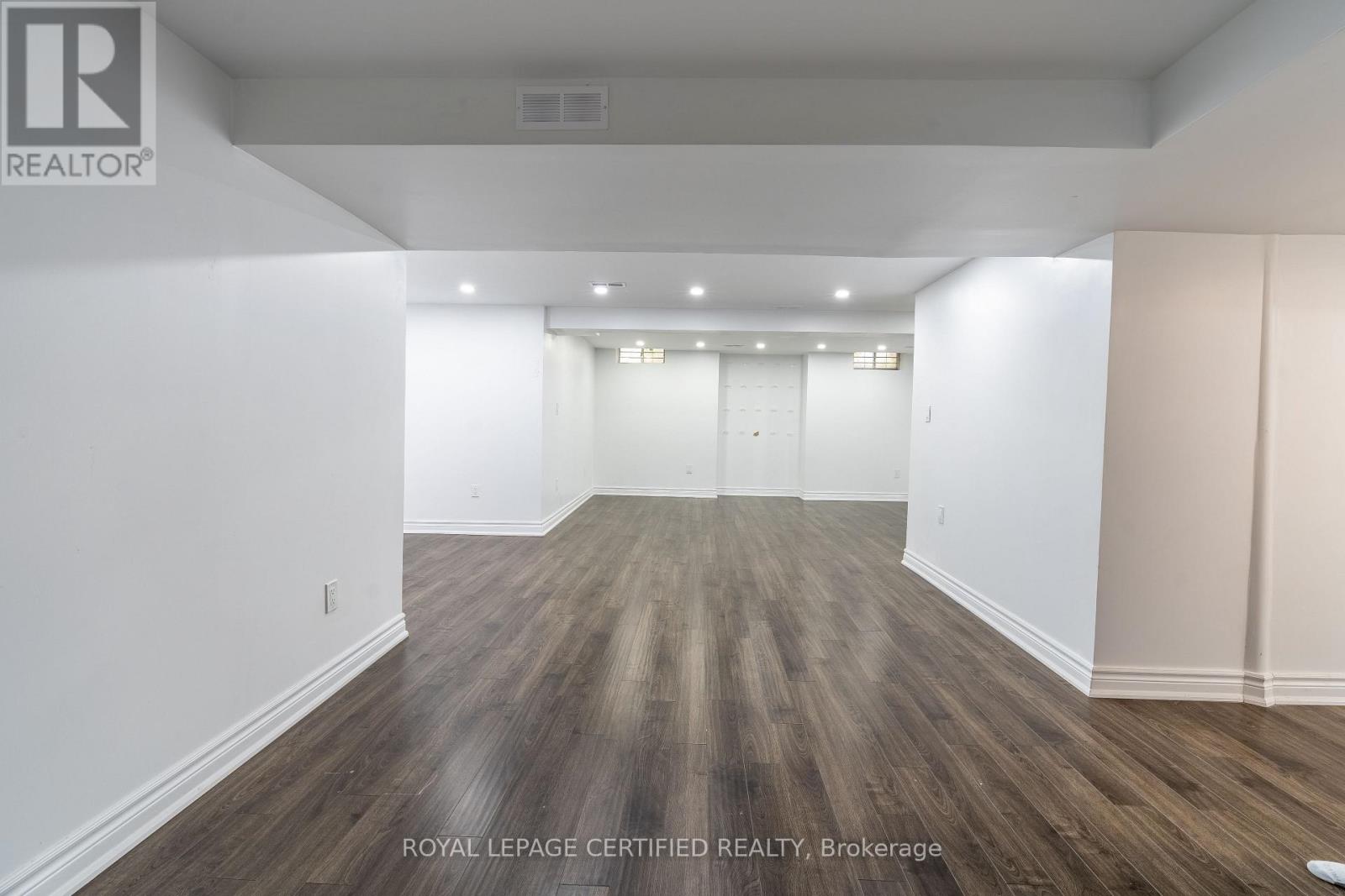 976 GRANDVIEW STREET N - 31