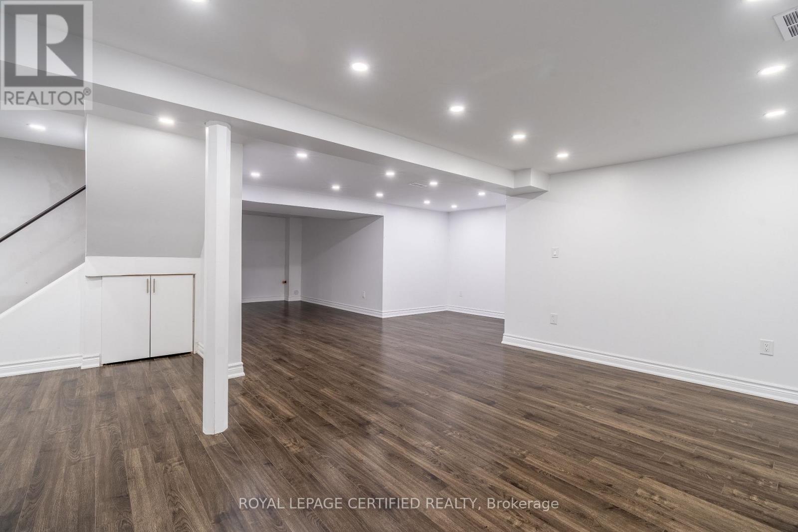 976 GRANDVIEW STREET N - 33