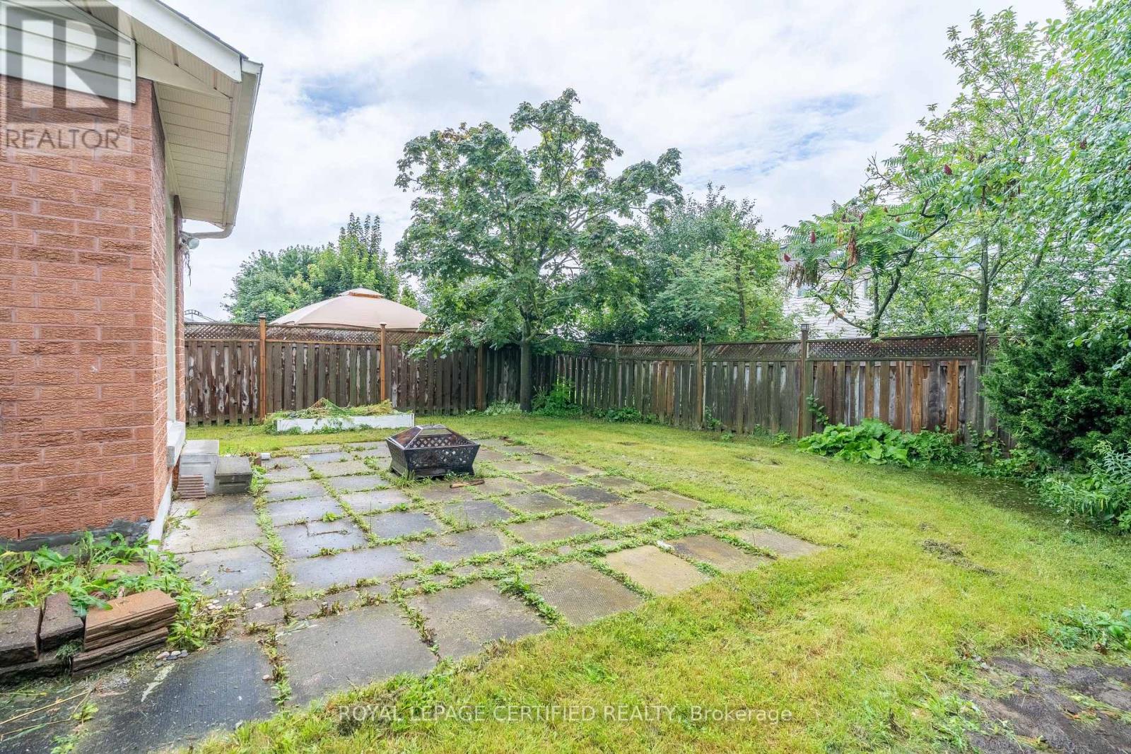 976 GRANDVIEW STREET N - 38