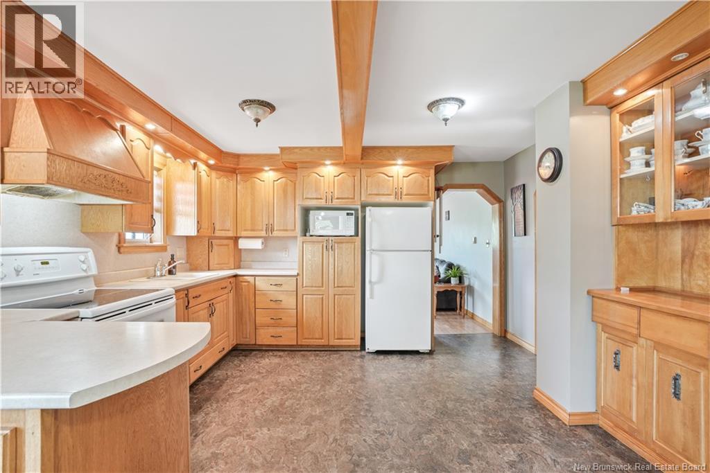 11792 Route 105 - Image 9