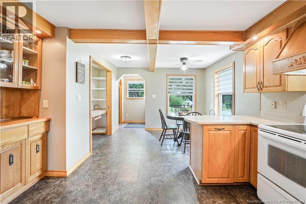 11792 Route 105 - Image 11