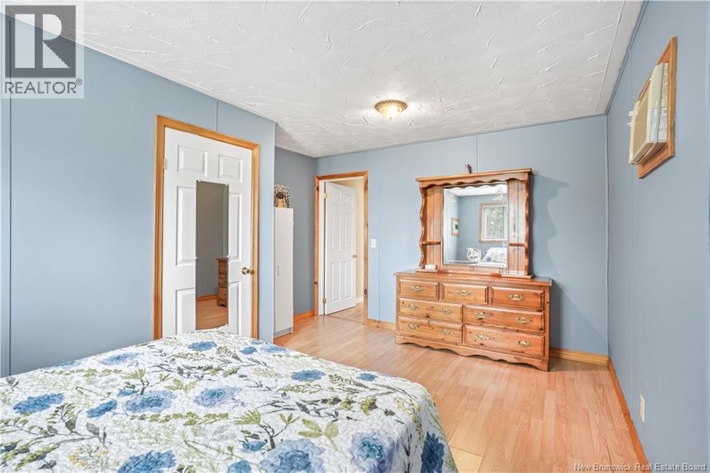 11792 Route 105 - Image 22