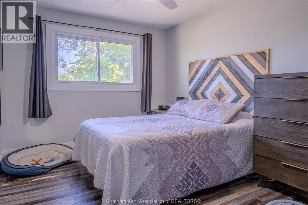35 Crystal DRIVE - Image 14
