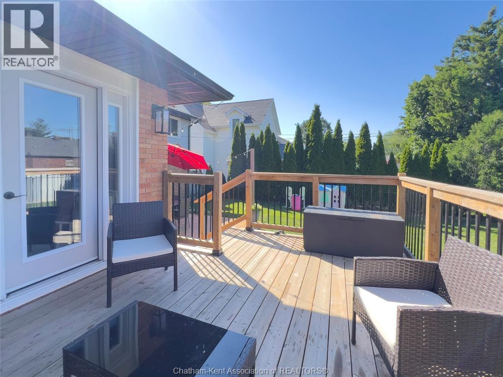 35 Crystal DRIVE - Image 35