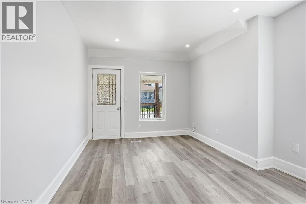 5671 DESSON Avenue - Image 7