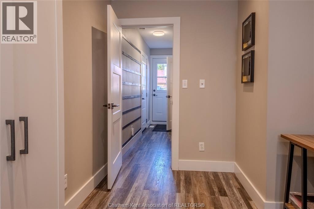 35 Crystal DRIVE - Image 25