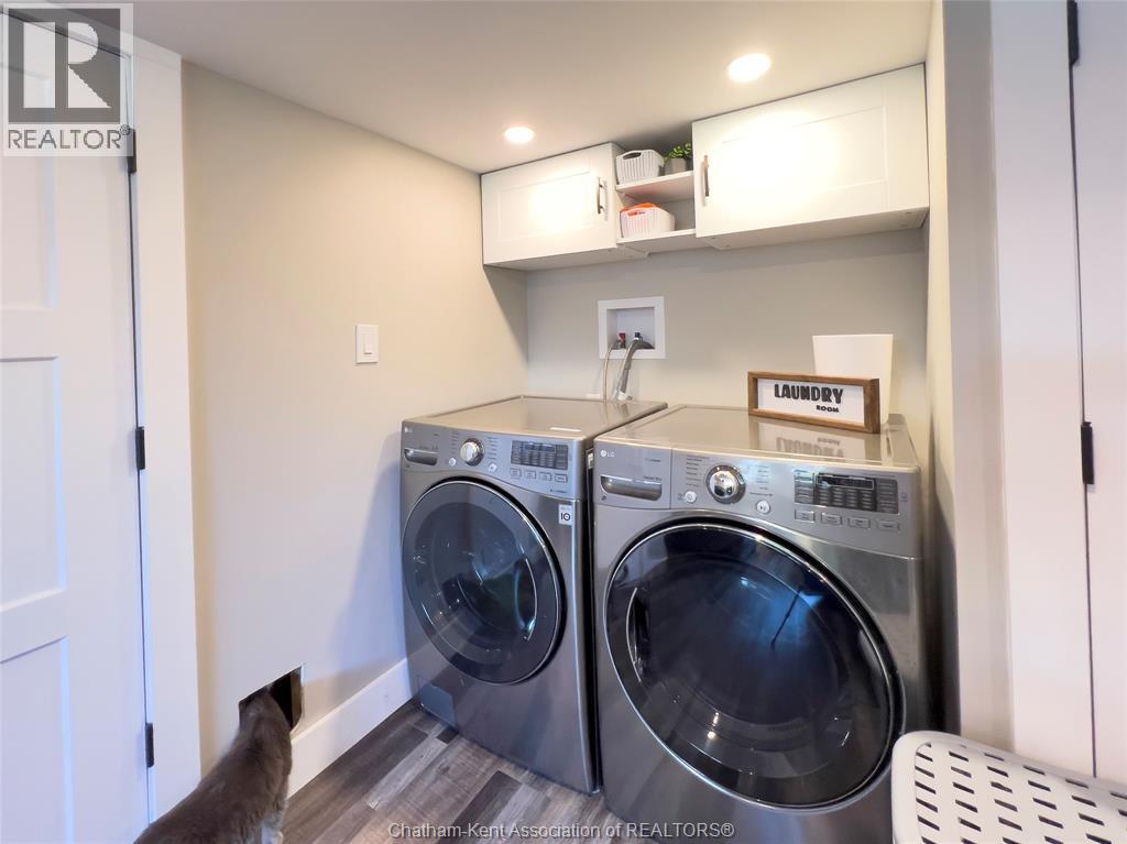 35 Crystal DRIVE - Image 31