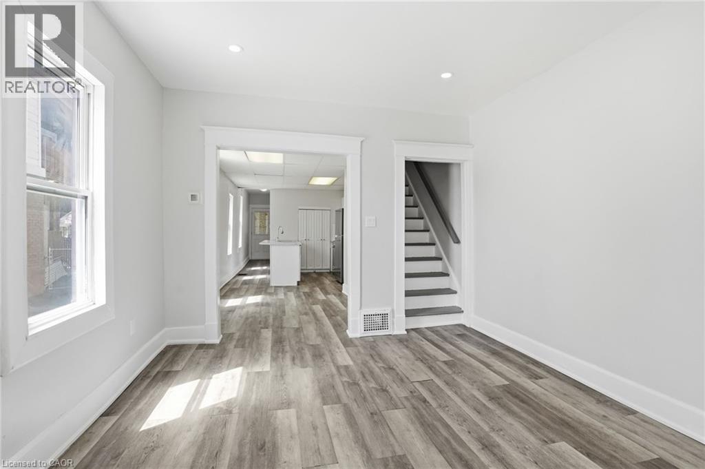 5671 DESSON Avenue - Image 9