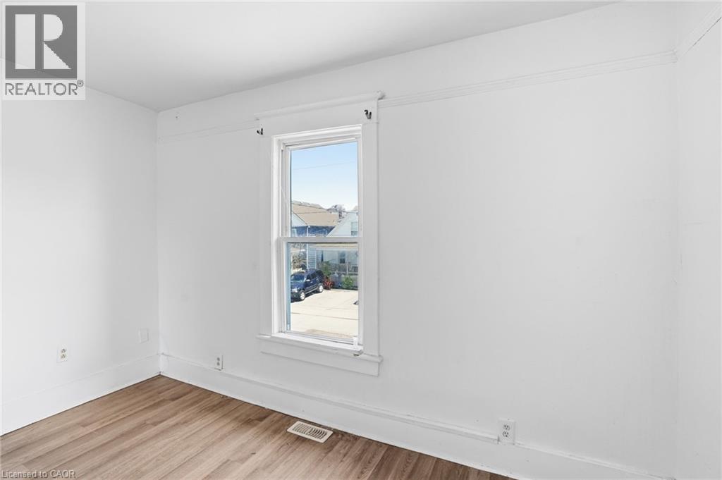 5671 DESSON Avenue - Image 35