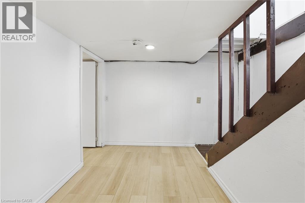 5671 DESSON Avenue - Image 31