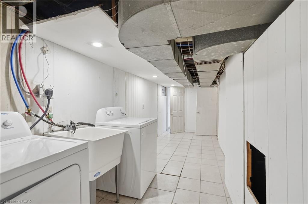 5671 DESSON Avenue - 32