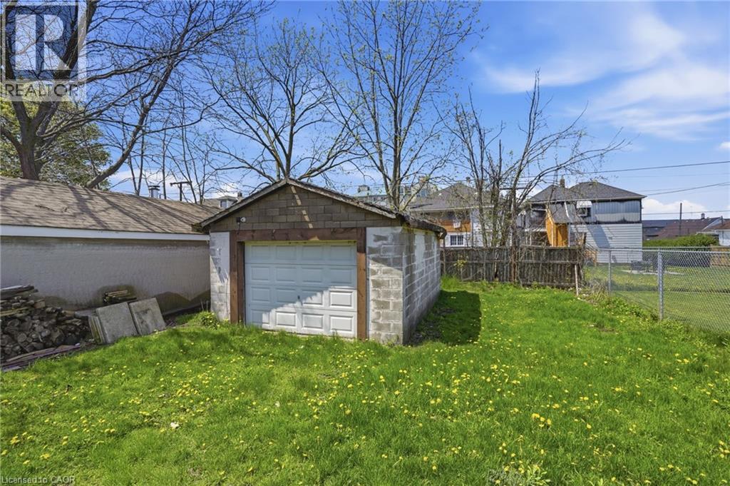 5671 DESSON Avenue - 43