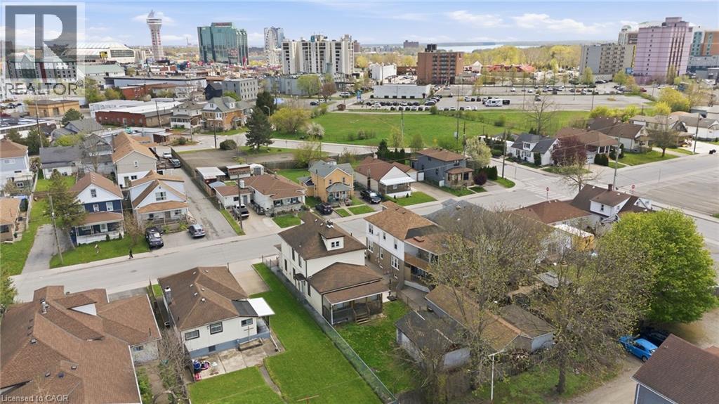 5671 DESSON Avenue - 48