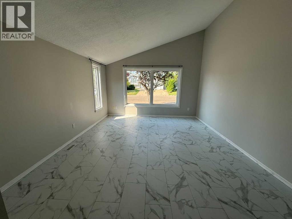 2725 57B Avenue - Photo 5