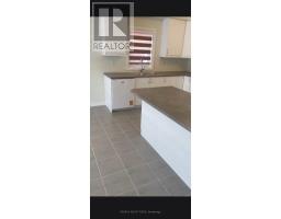3024 Sandy Acres Avenue, Severn, ON L3V8P8 Photo 8