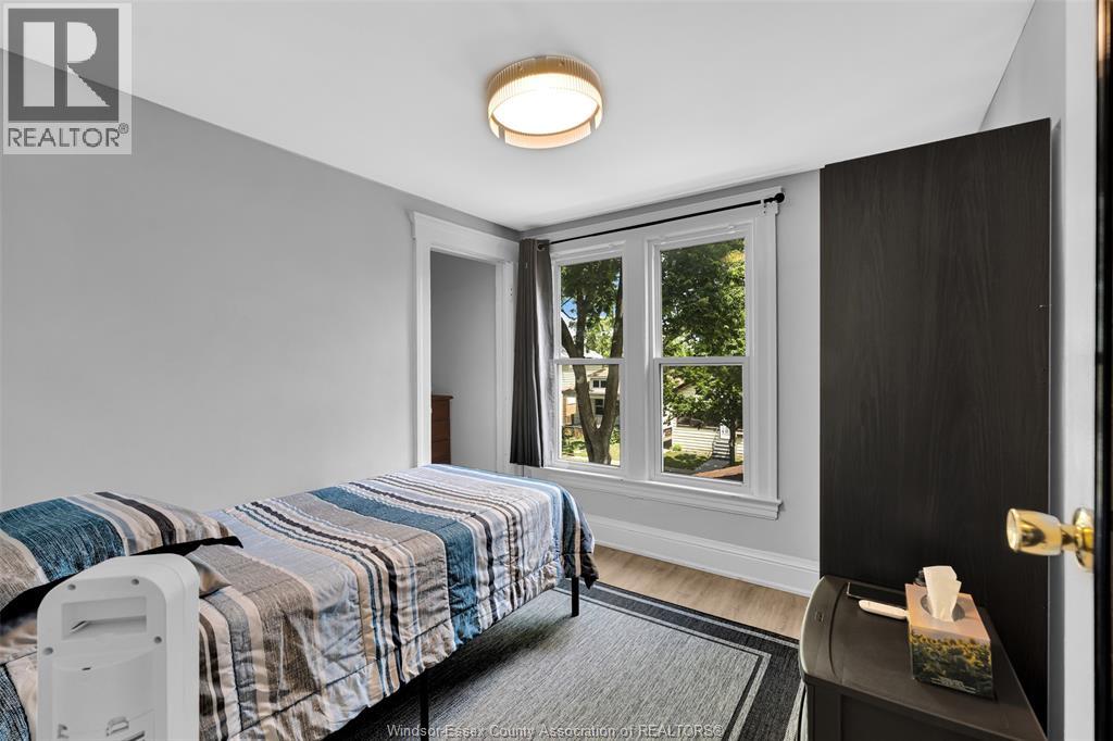 421 ELM AVENUE - 16
