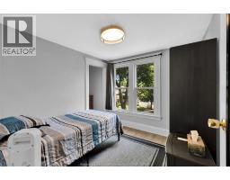 421 Elm Avenue, Windsor, ON N9A5H2 Photo 16
