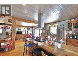 Dining nook - 113 Nadu Road, Masset, BC V0T1M0 Photo 6