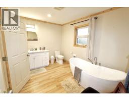 Bedroom 3 - 1262 Williams Street, Masset, BC V0T1M0 Photo 10