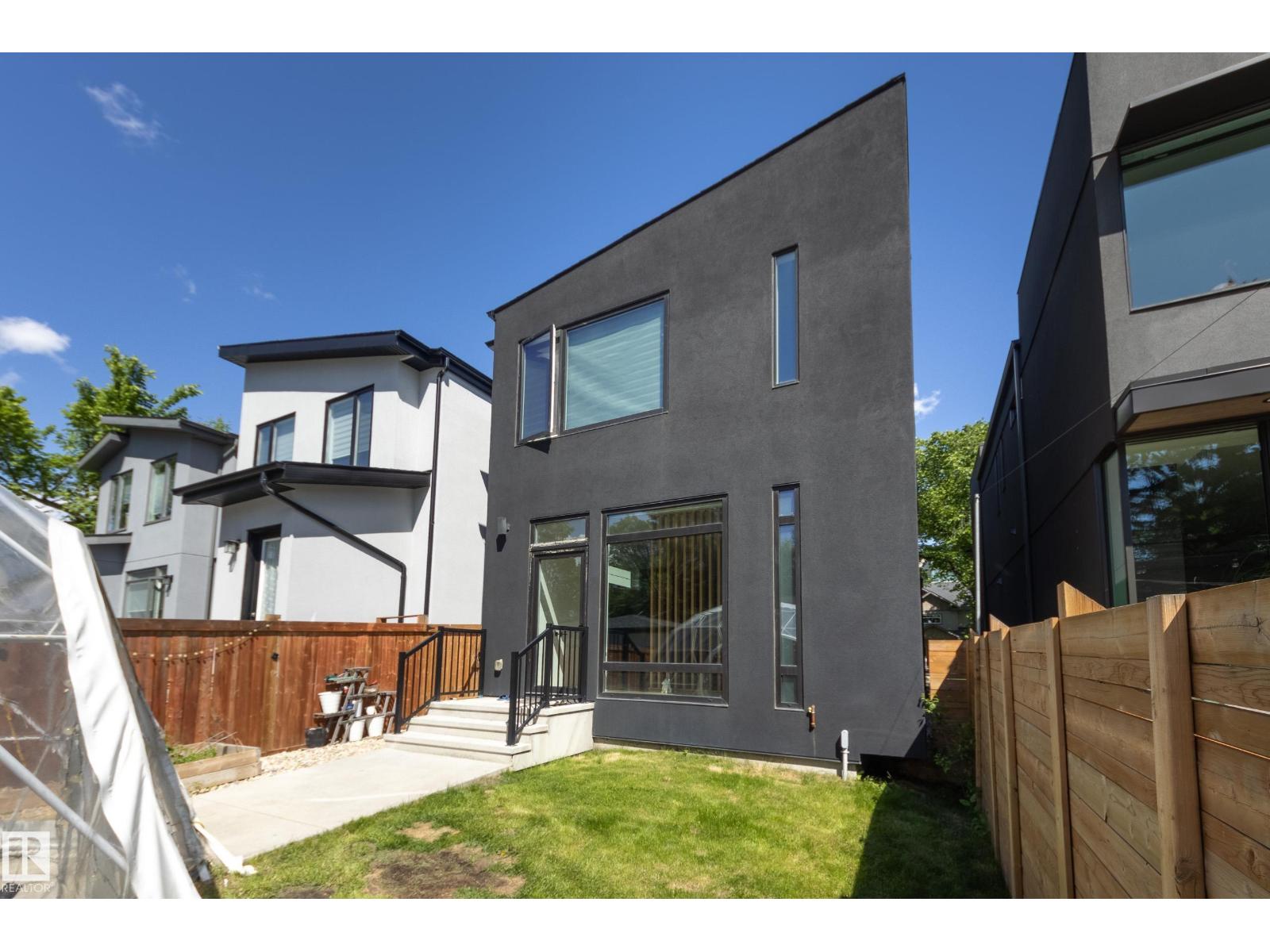 9108 117 Street NW - Photo 40