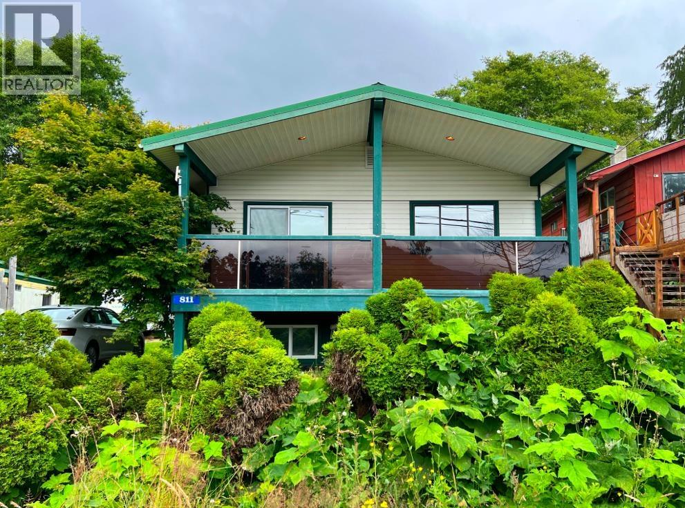 811 OCEANVIEW DRIVE