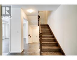 25 Garrett Styles Drive, Georgina, ON L4P0J1 Photo 10