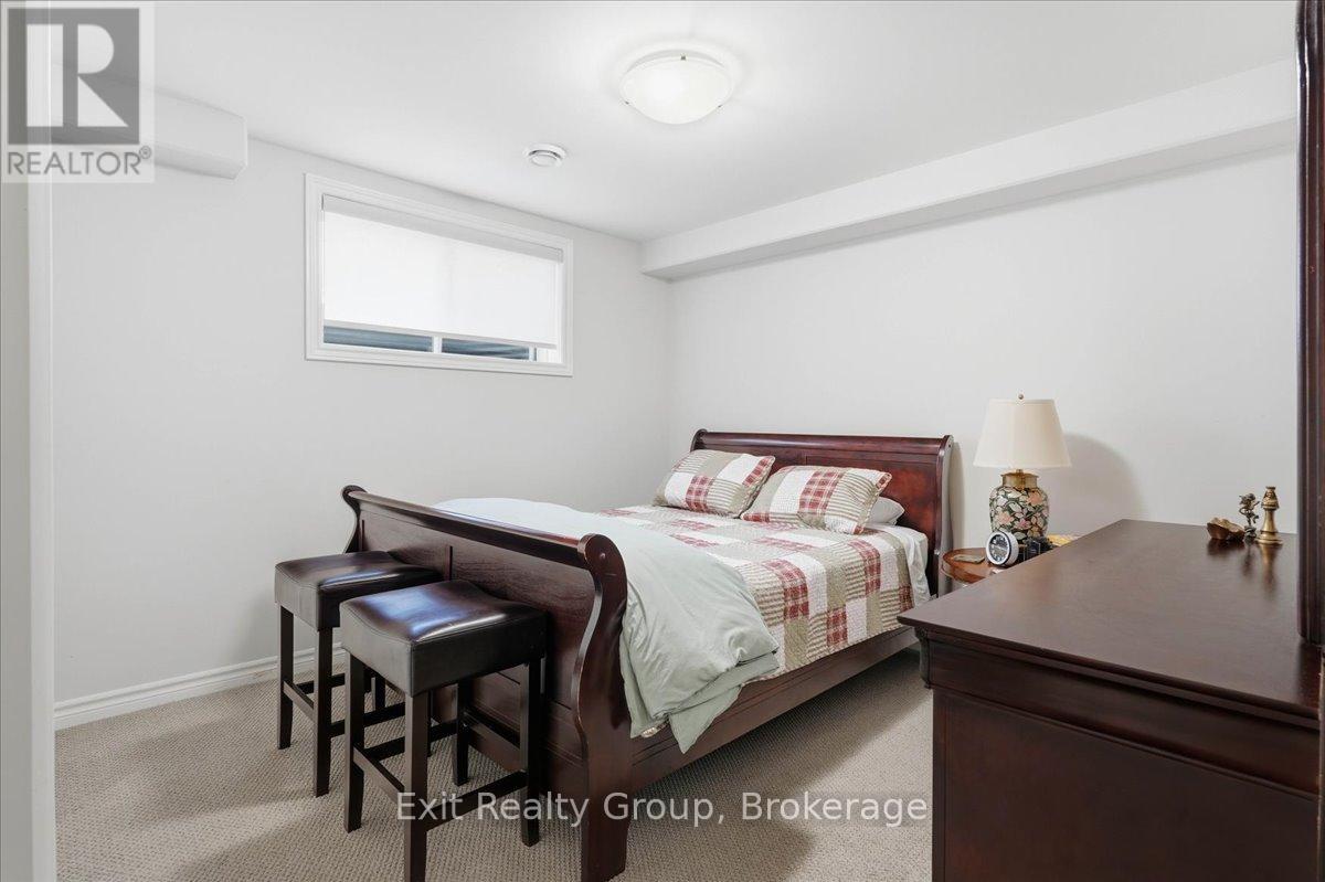 30 SANDHU CRESCENT - 20