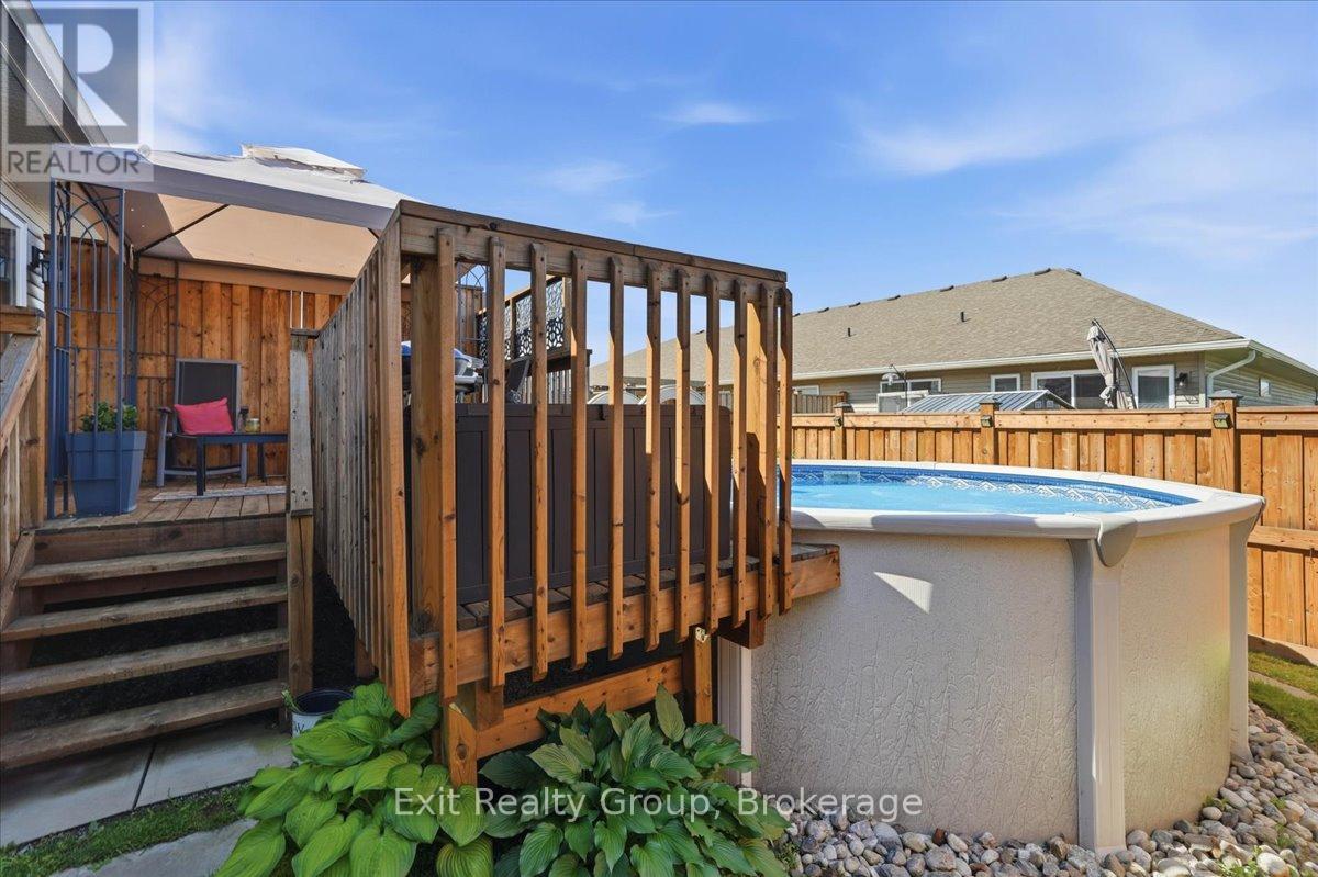 30 SANDHU CRESCENT - 27