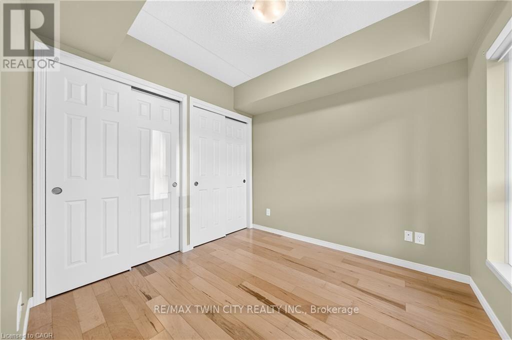 #203 155 WATER STREET S - 20
