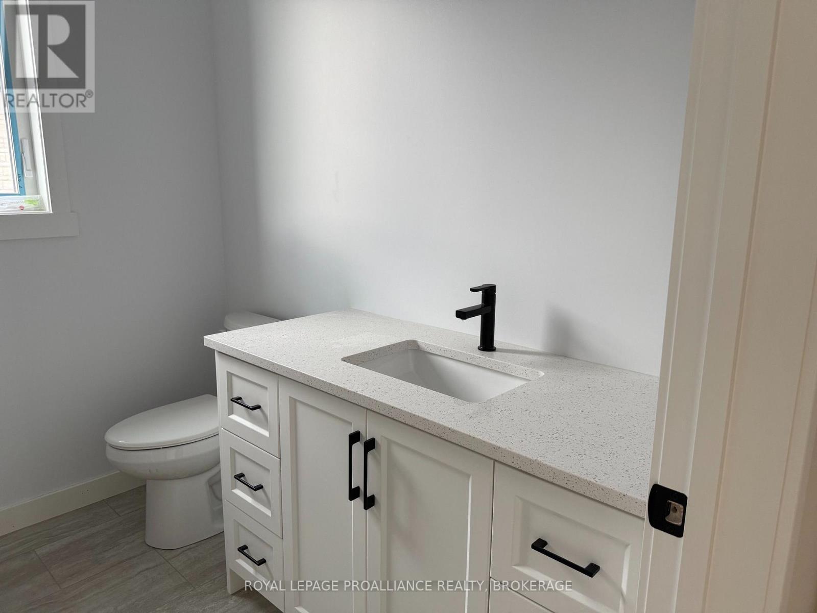 733 SQUIRREL HILL DRIVE - 10