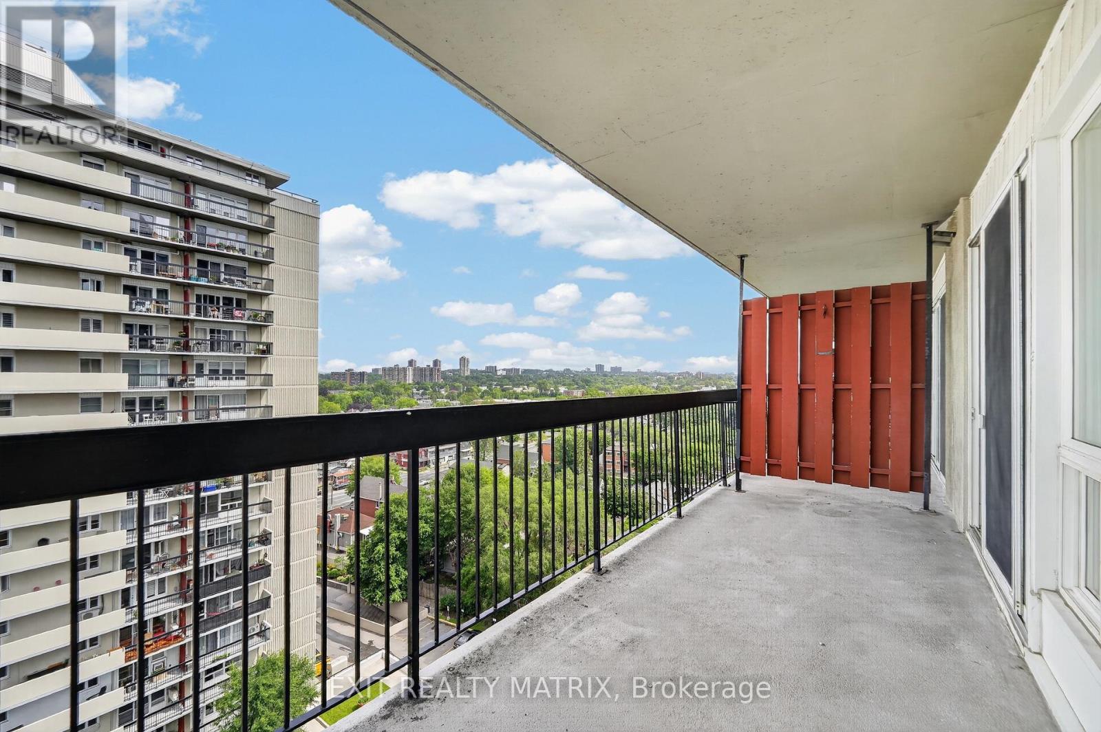 2 Bed, 1 Bath House for Sale in Ottawa – 1204 – 158 B MCARTHUR AVENUE, Ottawa – MLS# X13666682 - Image 19