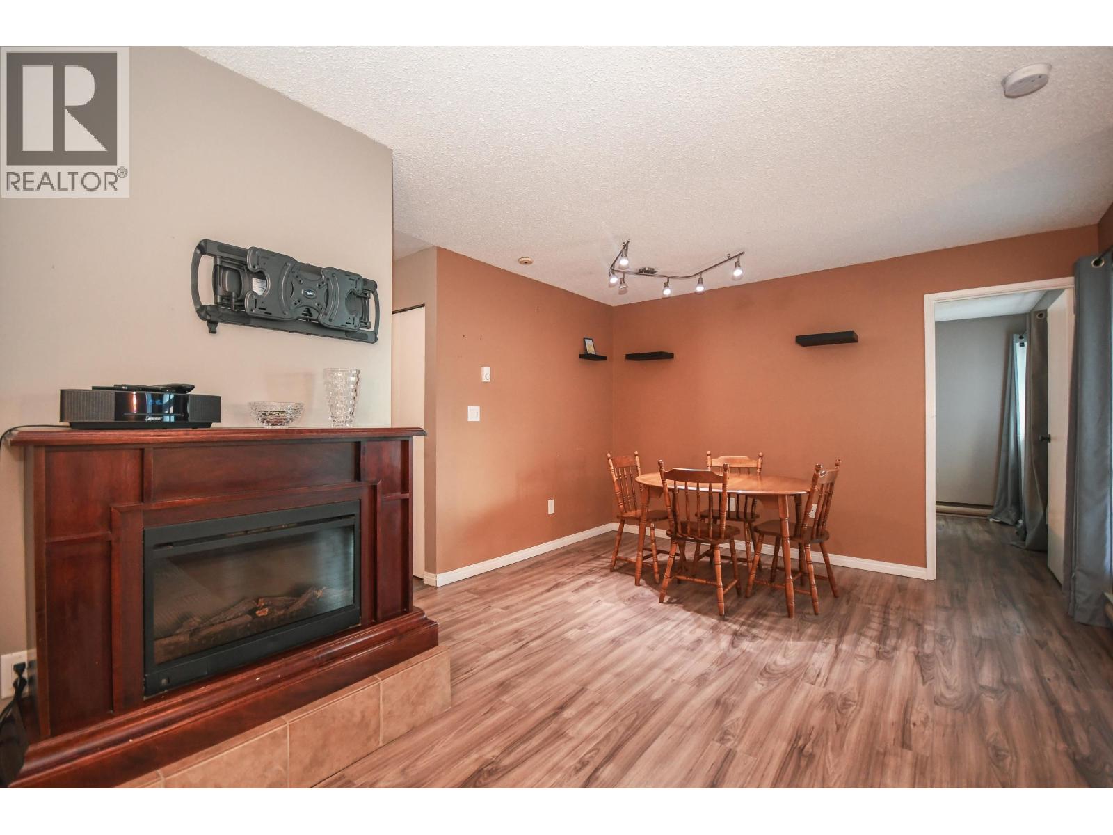 #214 3033 OSPIKA BOULEVARD - 4