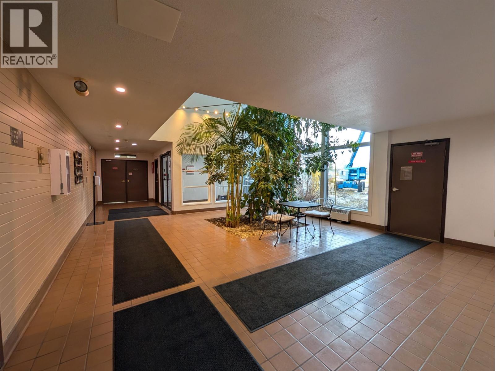 #214 3033 OSPIKA BOULEVARD - 19