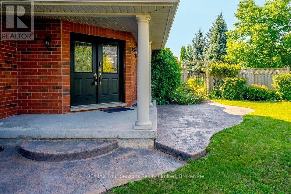 59 HIGHLANDS CRESCENT - 2