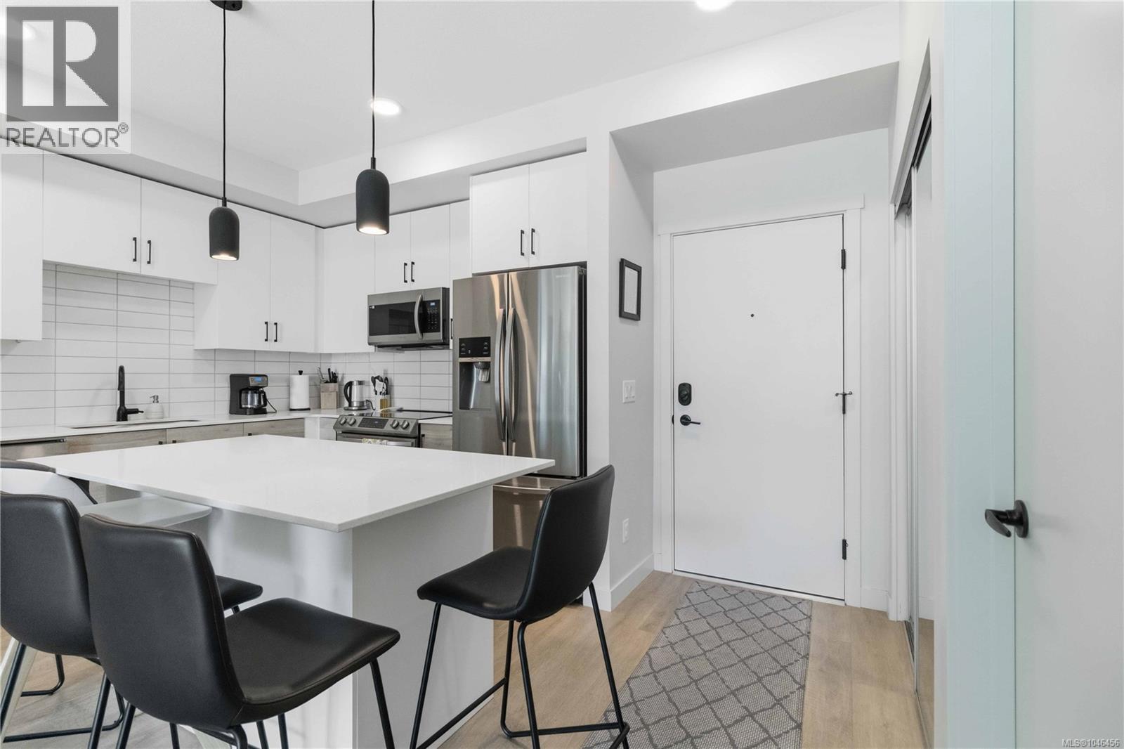 #206 2461 Gateway Rd - 5