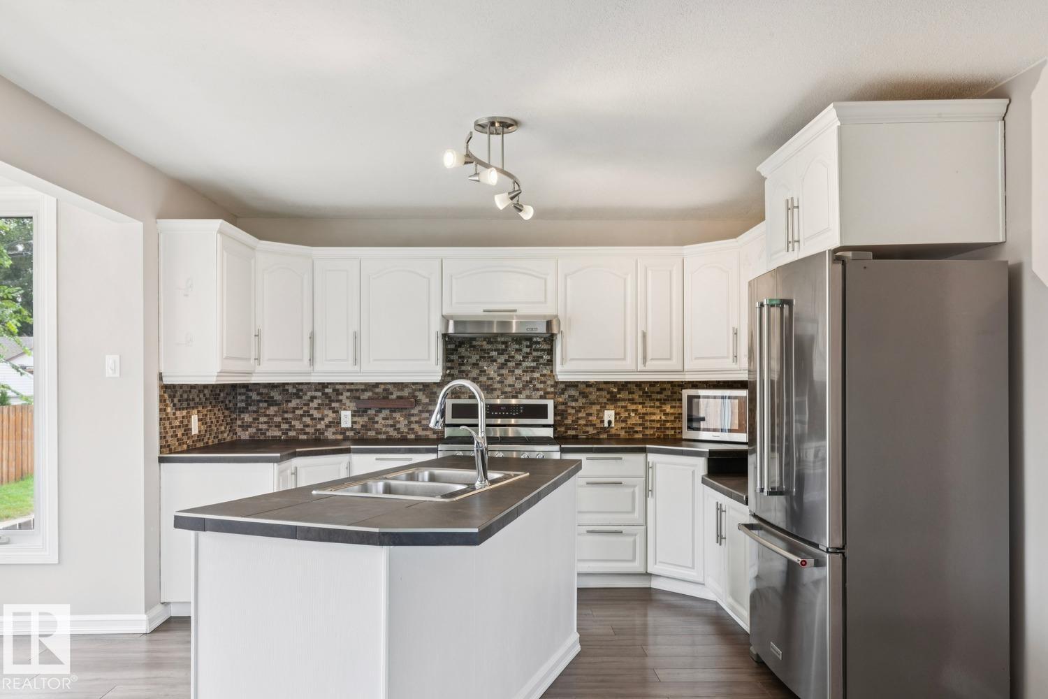 10151 71 ST NW - 6